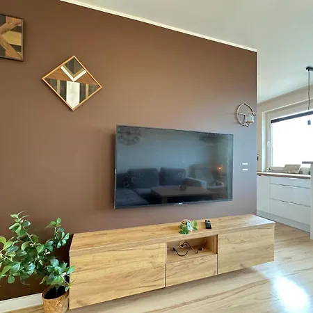 Postcard Scenic Escape 10 Minutes To Old Town And Seaside Apartment Gdansk